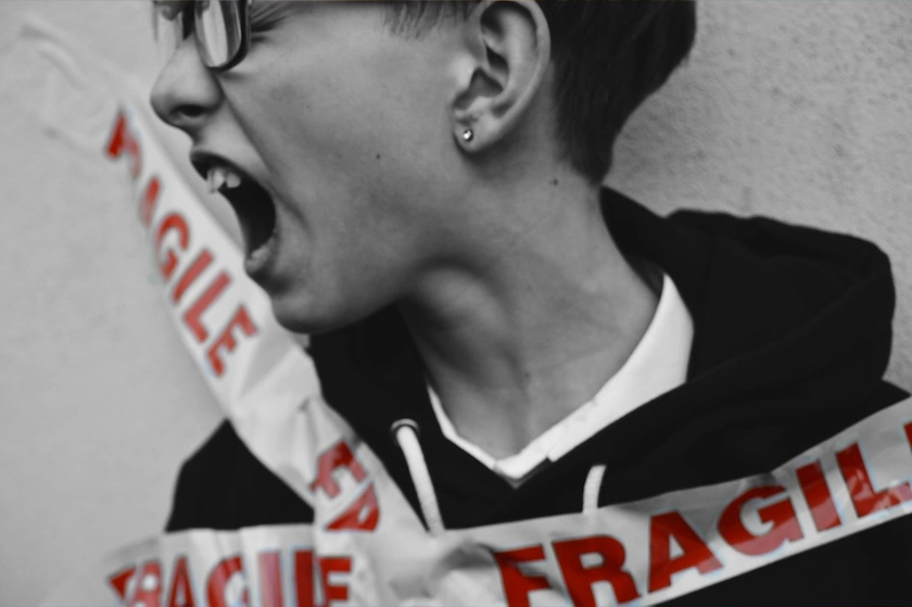 Illustration de tension et communication scolaire